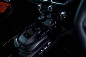Aston Martin Vantage 2018 года  (JP)